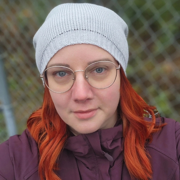 Meet your Posher, Jennifer - Picture 1 of 1